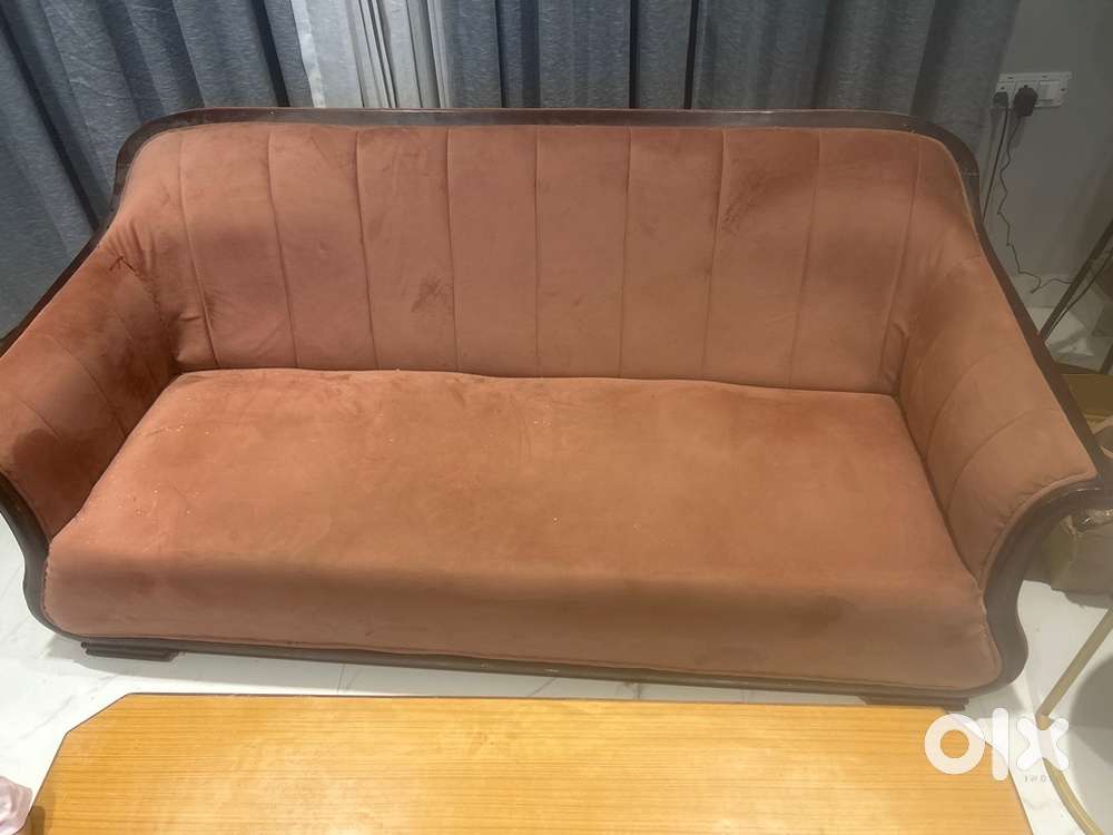 5 seater sofa no wear and tear