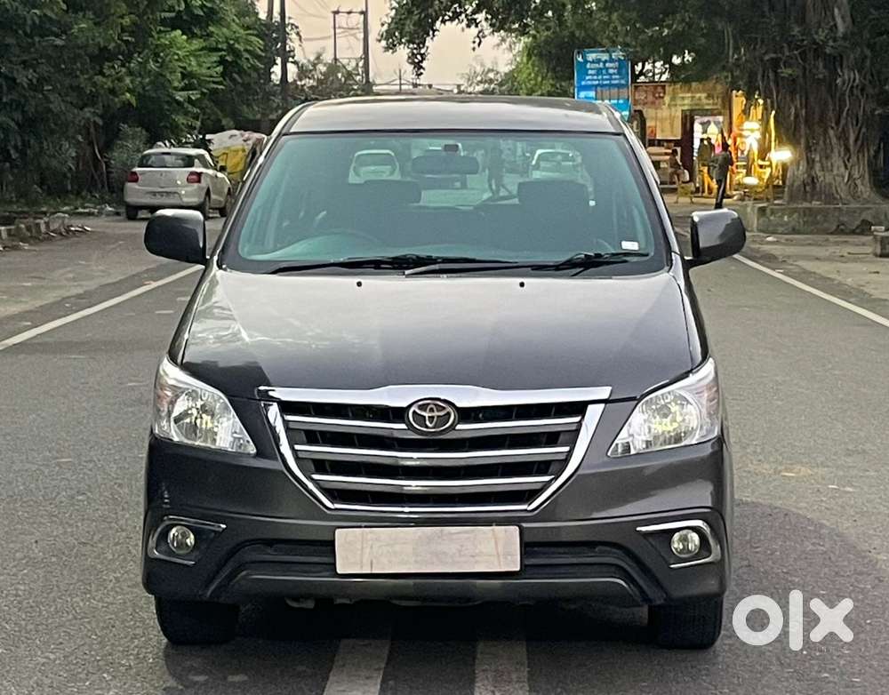 Toyota Innova [2013-2016] 2.5 V Diesel 7 STR, 2015, Diesel