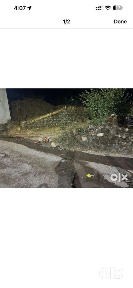 A 6 bhk house built in 251 sq yds is for sale