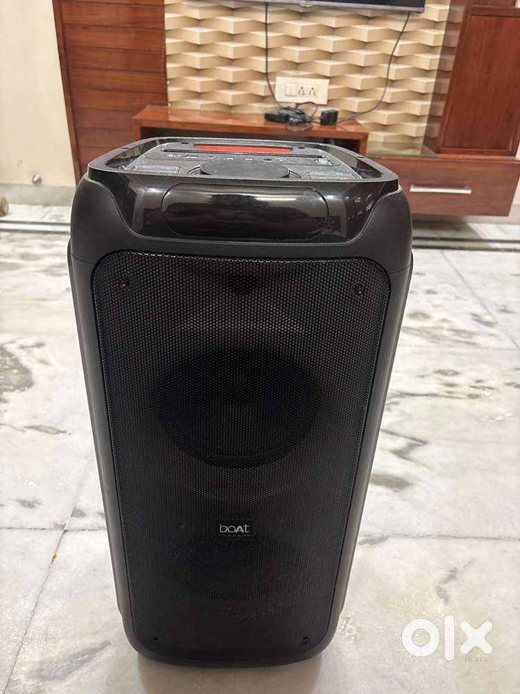 Boat partypal 600 brand new condition with warranty 35k mrp