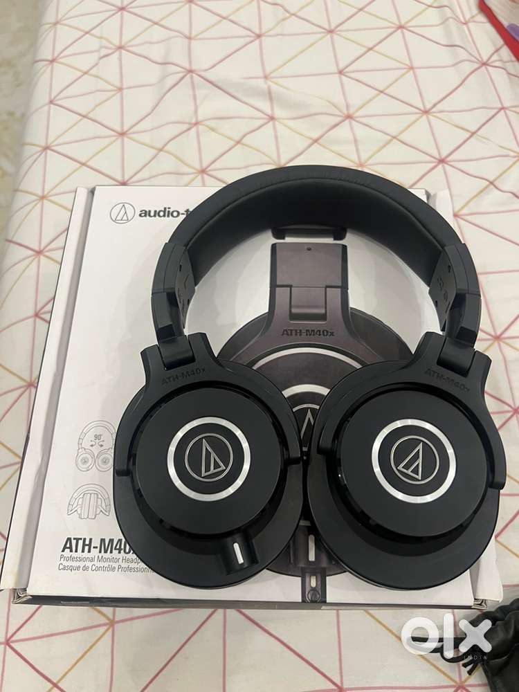 Headphones for djing and productiOn