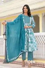 Ladies suit nd bag shop