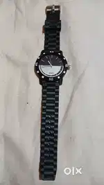QUARTZ MEN WATCH