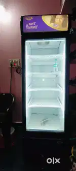 Commercial Freezer for supermarket and kirana shops. For sale