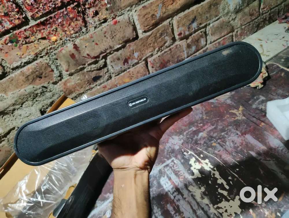 NU REPUBLIC the party starter party Box 16 wireless sound bar
