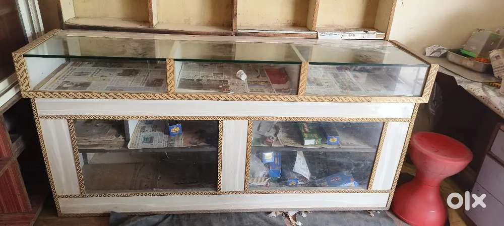 Shop counter