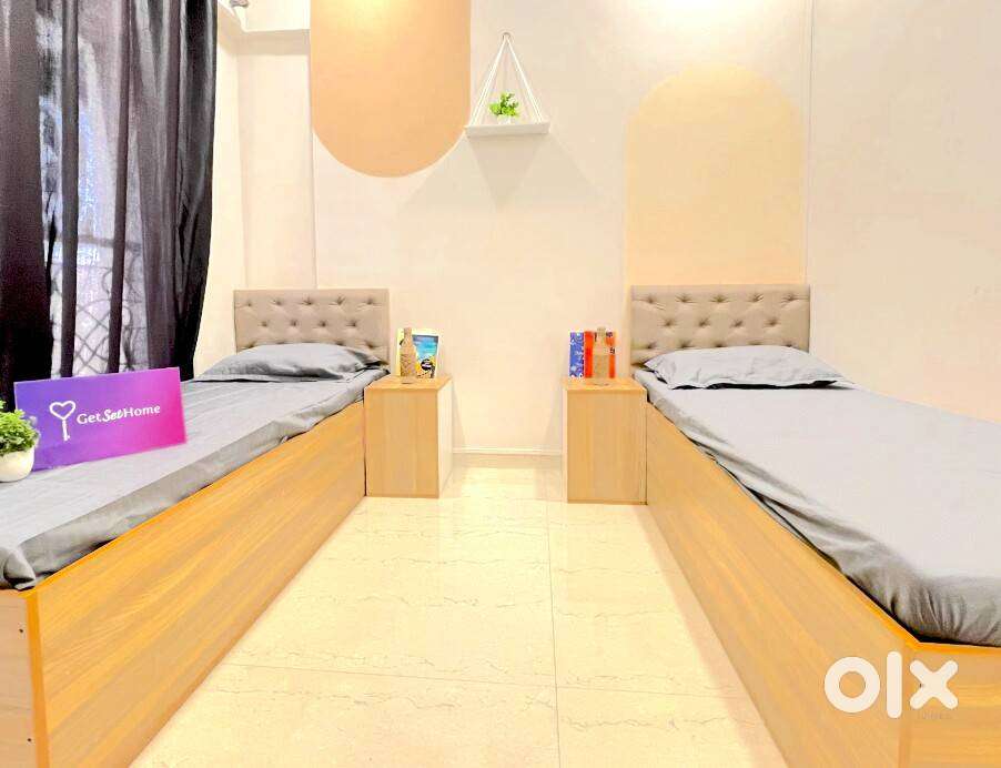 Fully Furnished Shared Flat In Oshiwara - Only For Males