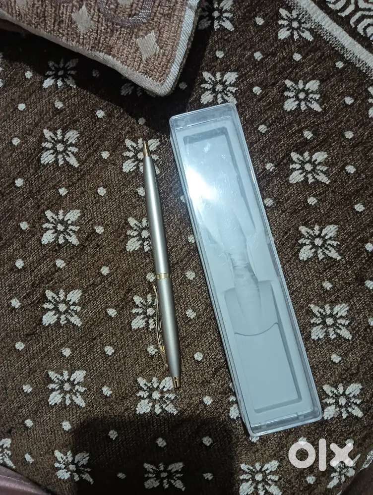 Metal body cello pen