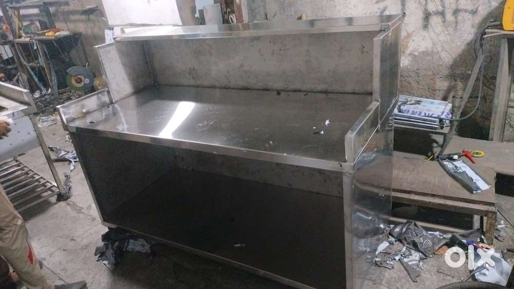 New Stainless Steel Counter Size (5x5x8) just 2 months used