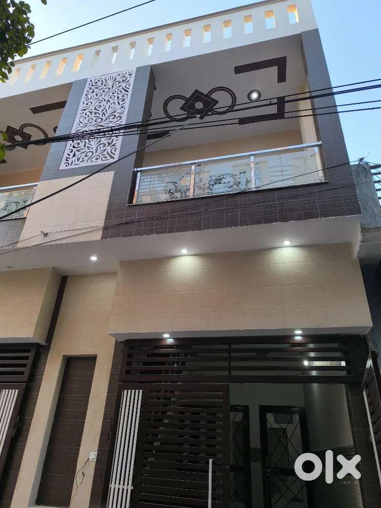 100 गज 1.5 मंजिल मकान, बैंक कॉलोनी, निकट कांशीराम नगर, मुरादाबाद