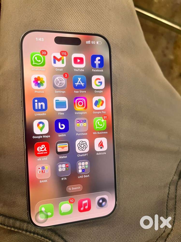 Iphone 16 pro 256GB with Apple warranty