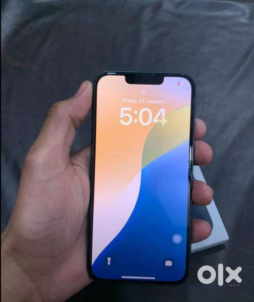 Selling my 6 month old iphone 13 , need urgent money