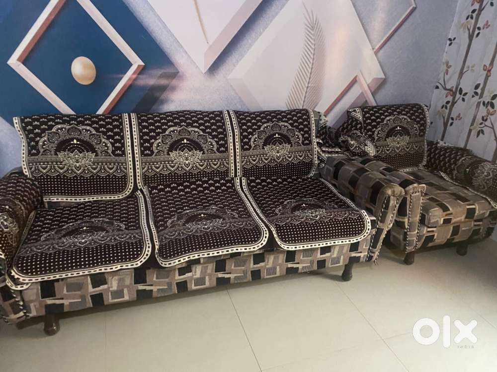 Sofa set without table