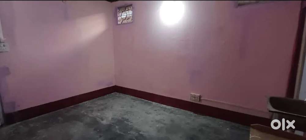 Single room for rent near Overbridge