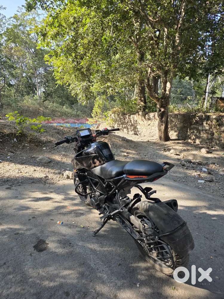 Good condition recent service done in 29 October 2025