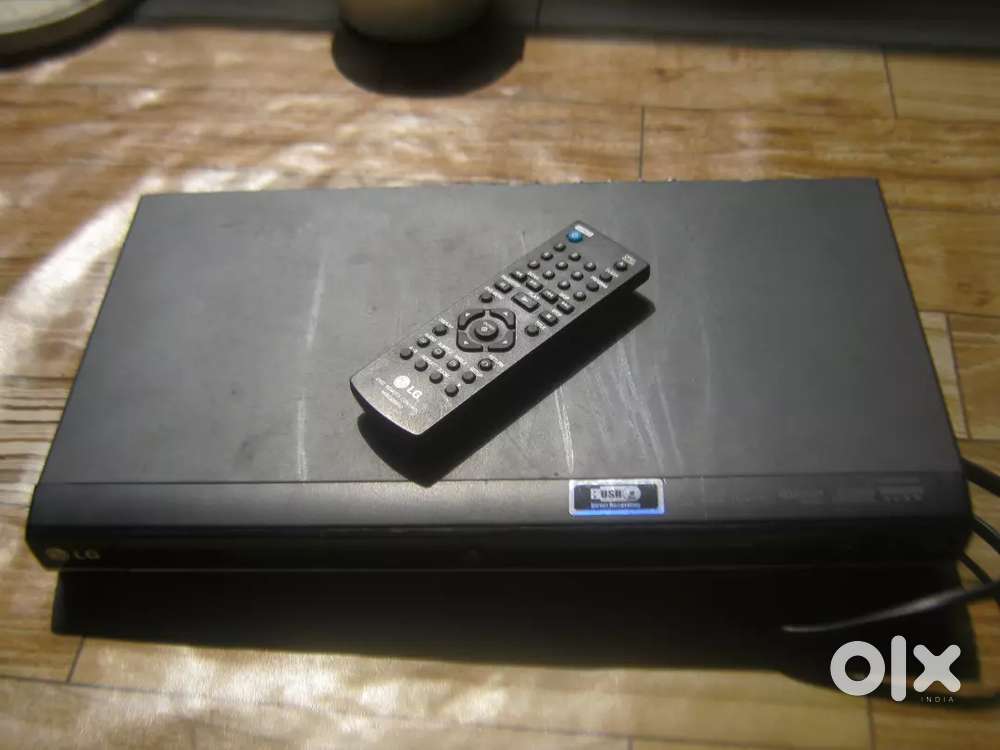 DVD/VCD/CD PLAYER