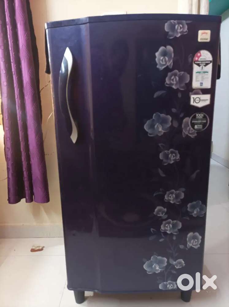 Well- Maintained Refrigerator for sale  Excellent Cooling