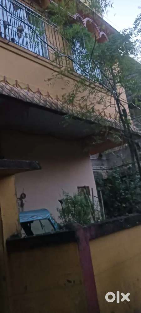 Shivalik park 3 khatha plot with house for sale