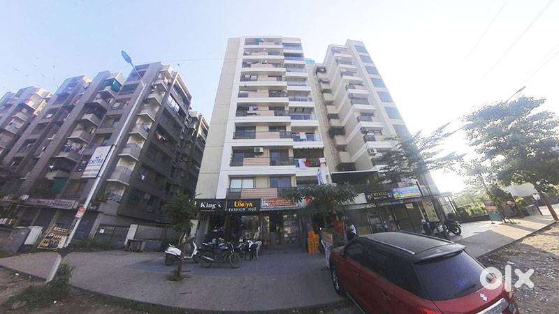 Krish Luxurious Shop For Sell in Vastral