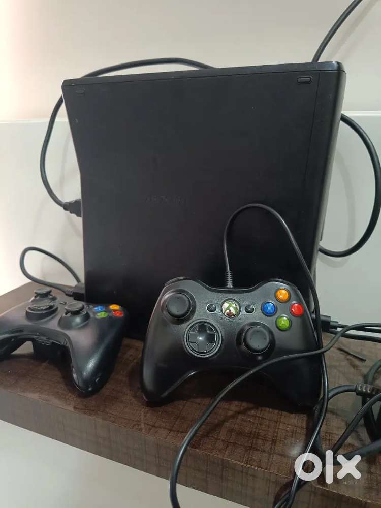 Xbox 360 With GTA 5 & 60 Games
