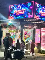 Icecream shop me kaam krne ke liye premnagar ka local bnda chaiye