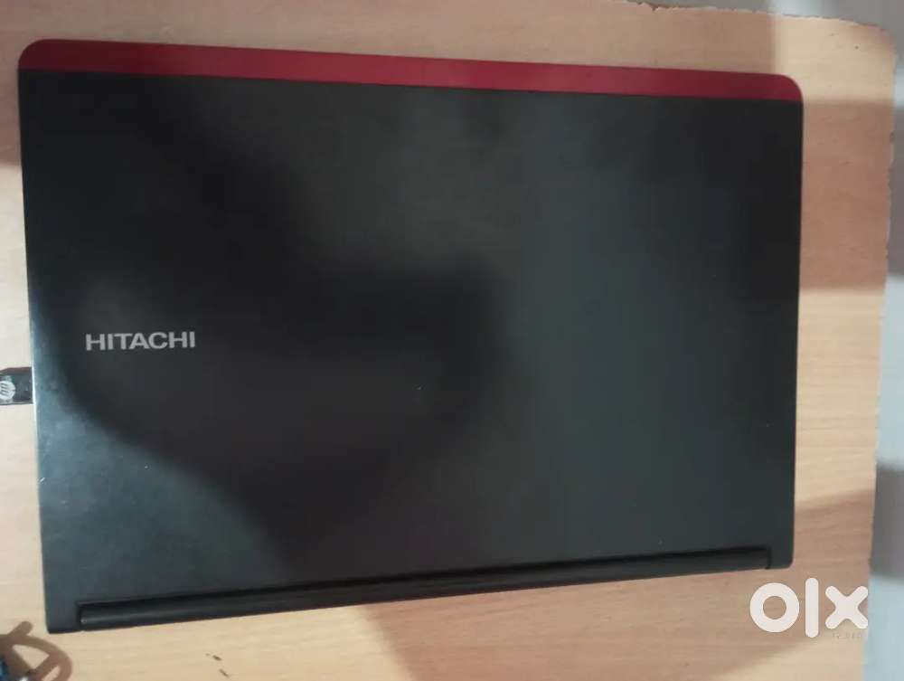 Best condition Hitachi flora laptop