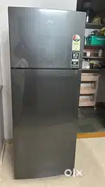 Working godrej 244 litres capacity