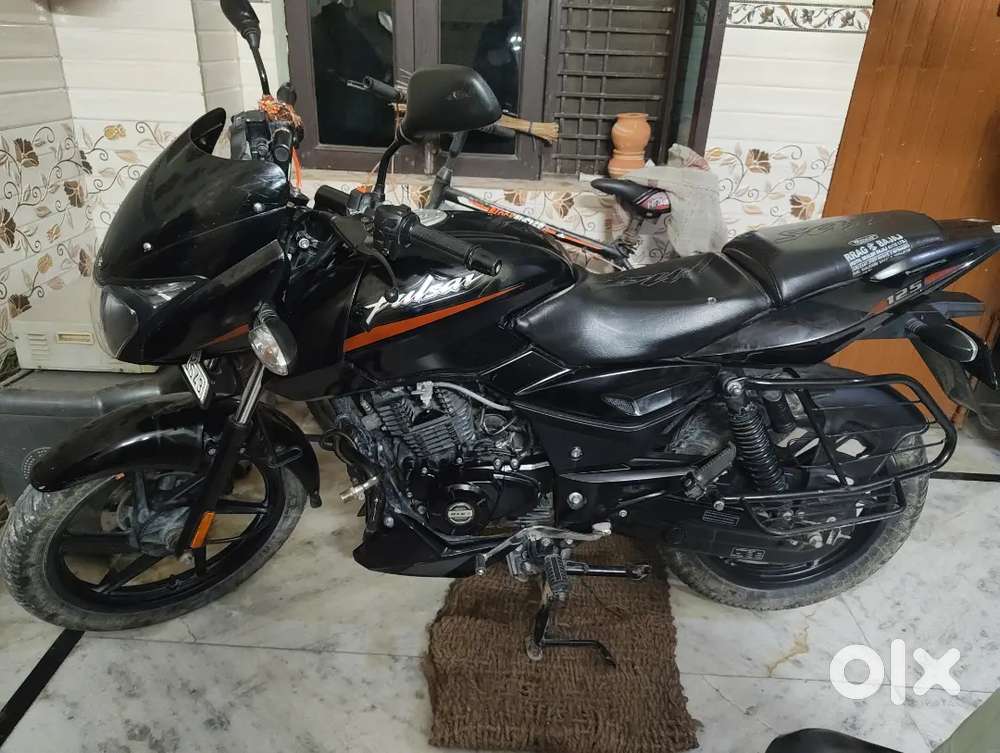 Pulsar 125 split seat