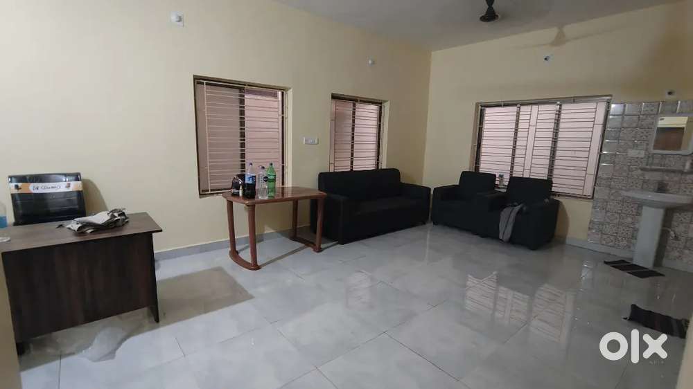 WANT A GIRL RECEPTIONIST