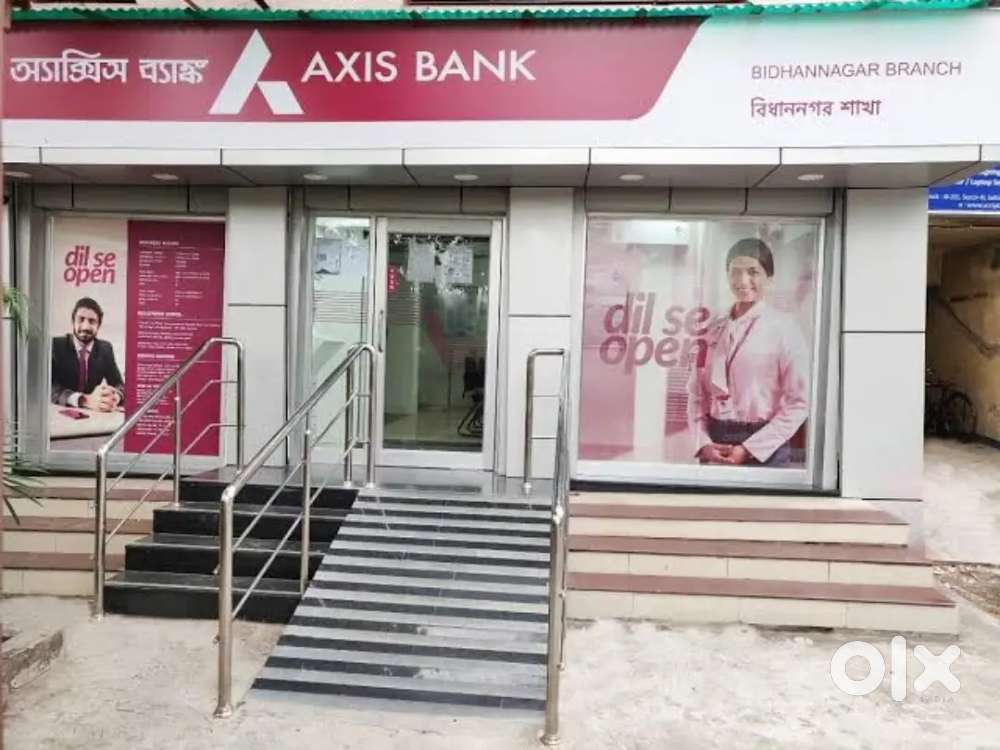 NEED STAFF - [ AXIS BANK] 10TH, 12TH, GRADUATE CANDIDATE !!