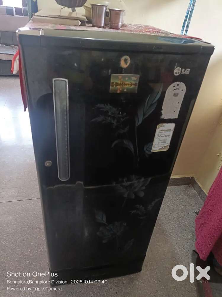 Good running condition fridge for sale
