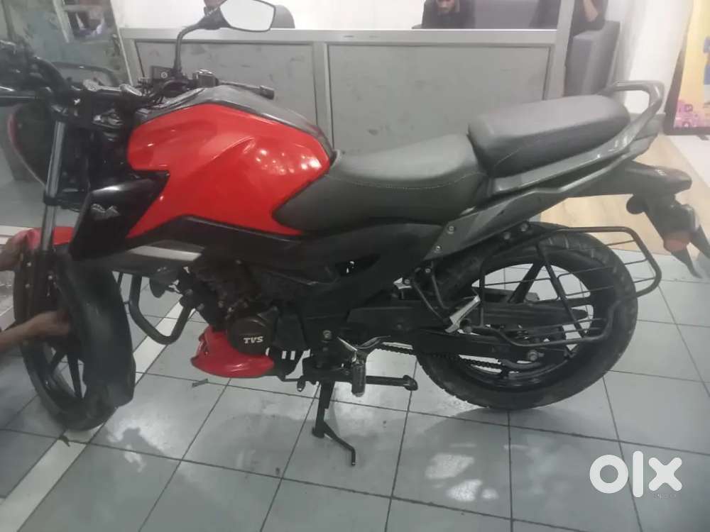 TVs raider November 2021 model 1 owner good condition