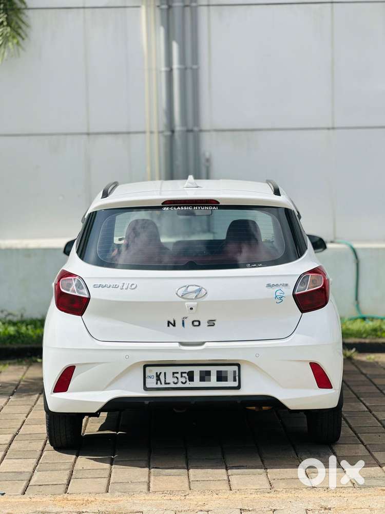 Hyundai Grand i10 Nios Sportz 1.2 Kappa AMT, 2020, Petrol