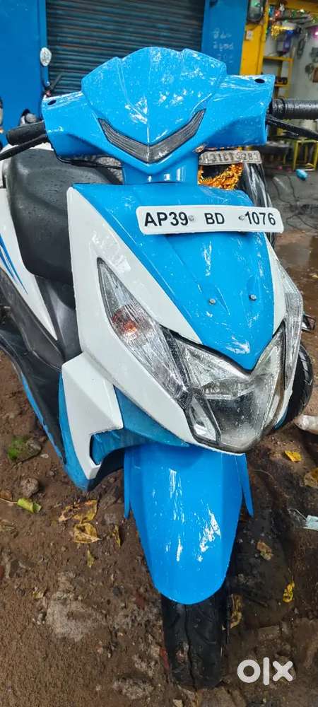 Honda dio 2019 BS5 in good running condition self with kick start