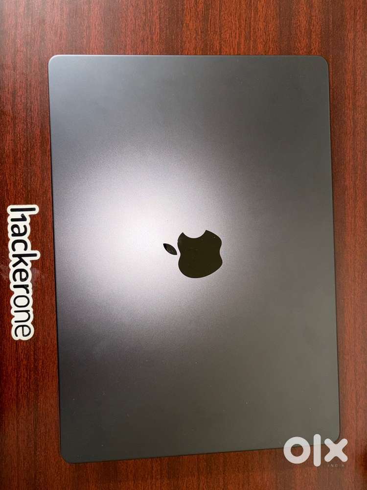 Macbook Pro M5 24GB 1 TB 2 Days Old