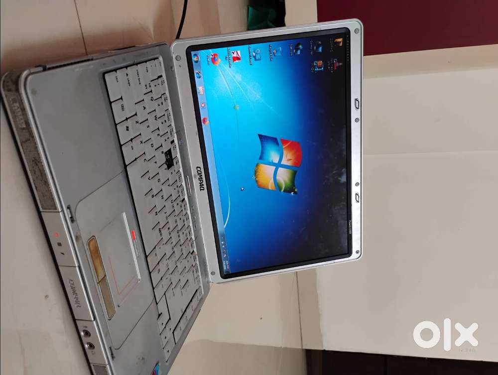 COMPAQ PRESARIO V2000