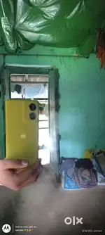 Moto g85. 5g. 8+128.color olive green.I brought the phone in 1/2/2025.