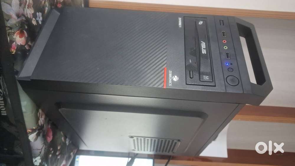 Desktop CPU, keyboard