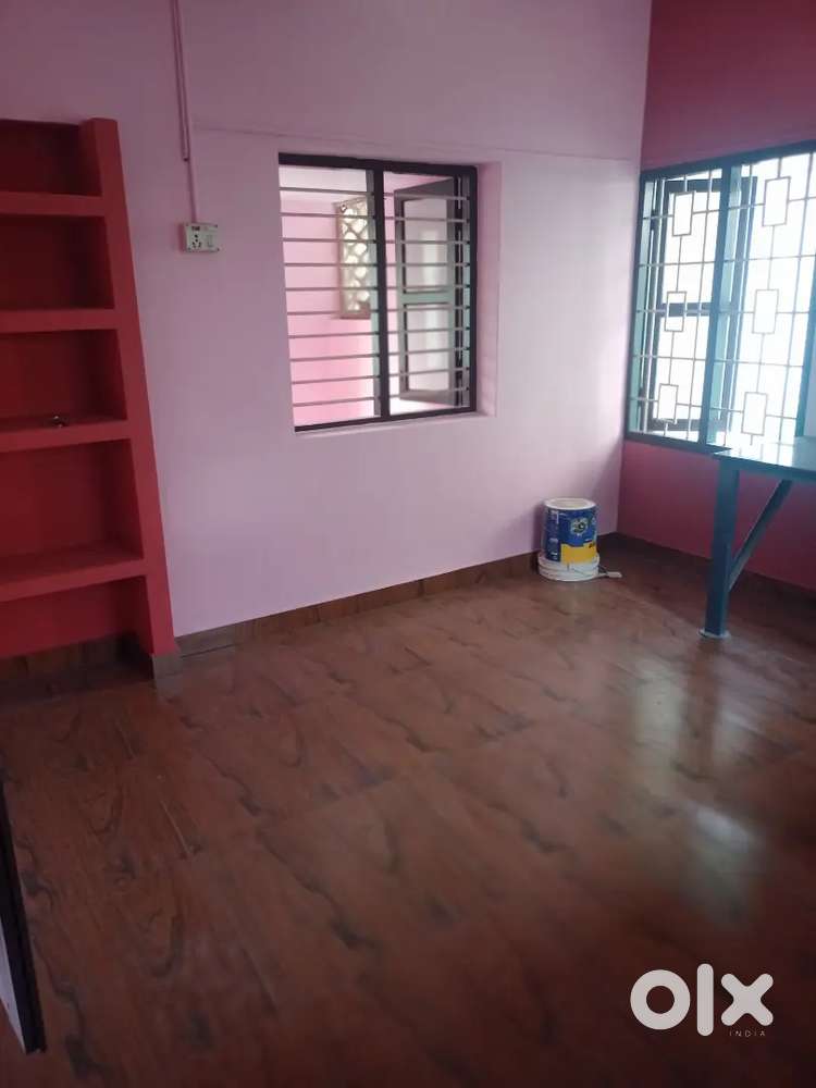 House for rent is available at Vanchiyoor