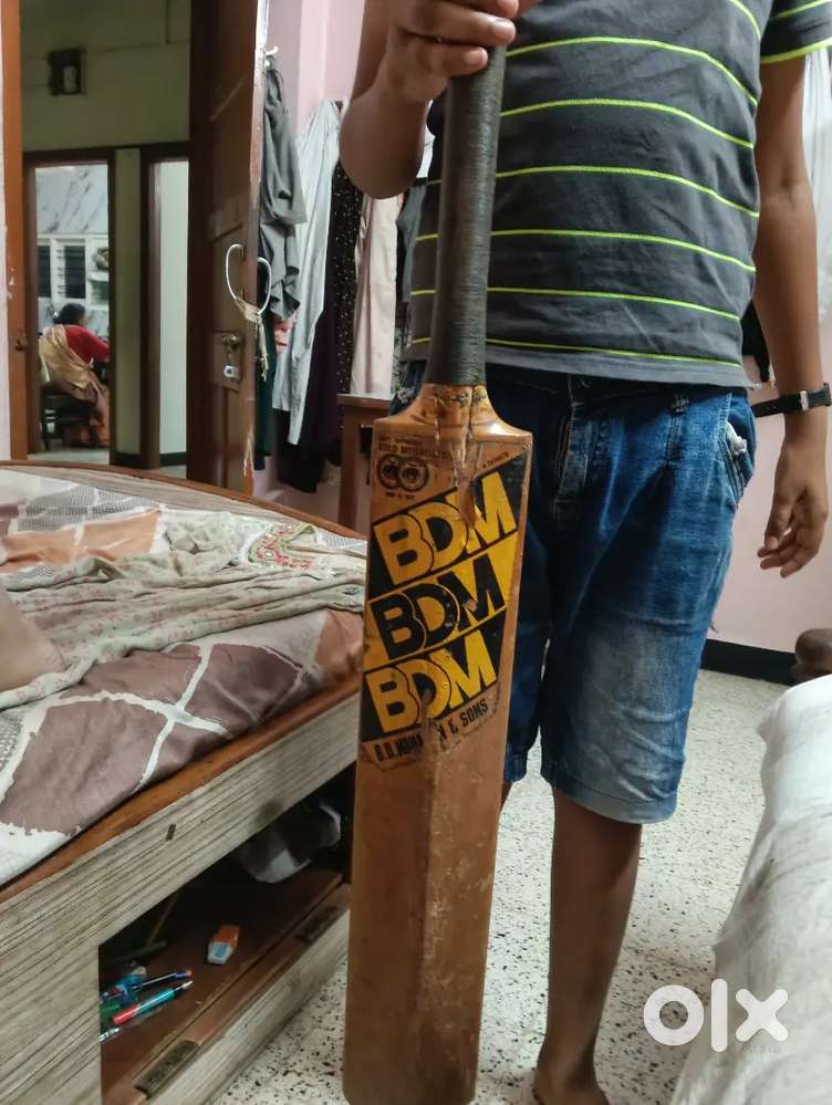 Bdm cricket bat 1985 model