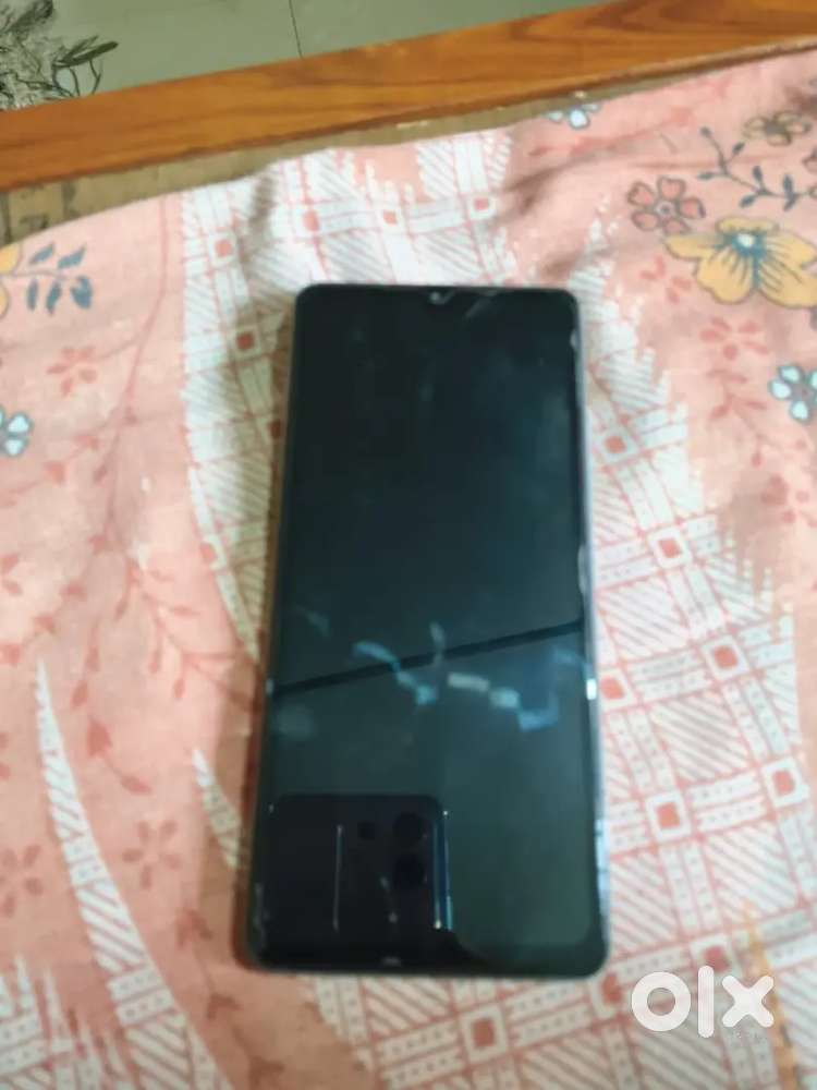 Samsung M42 5g, Ram-6gb,Rom-128b,Snapdragon 720g Processor