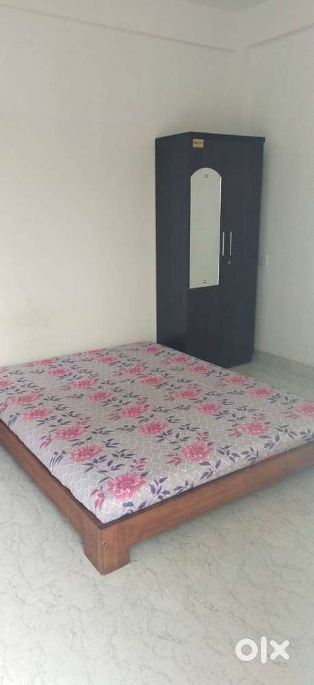 ROOM FOR RENT/PG W/O KITCHEN IN DHARGAL NEAR PERNEM