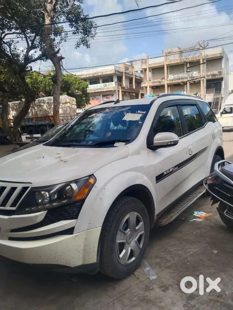 Mahindra XUV500 2018 Diesel Well Maintained and good condition