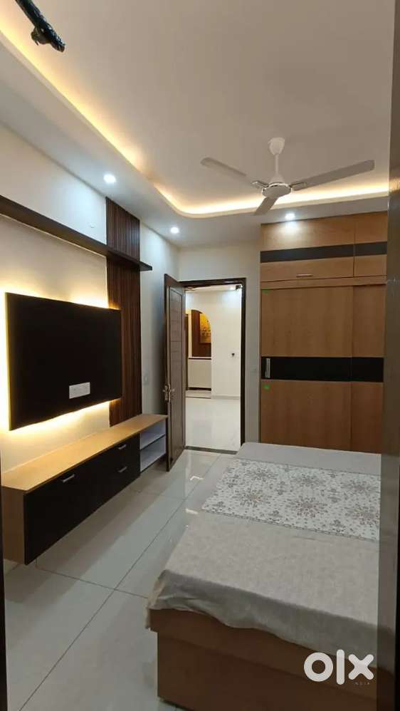 3 BHK LAVISH READY TO MOVE FLATS FOR SALE ON AIRPORT ROAD