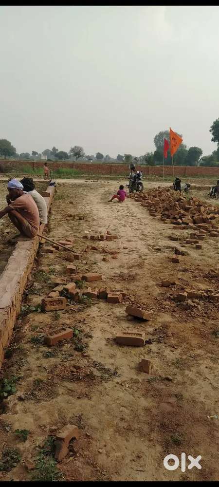 Near Prem mandir vrindavan gatted sosaity 24x7 sequrity