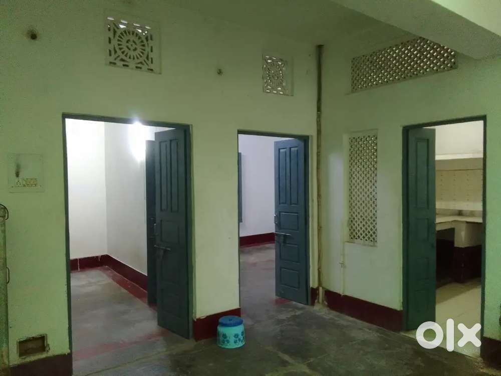 First floor (3BHK) in Jawahar Nagar