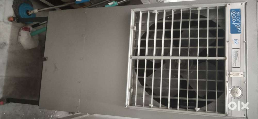 New Cooler big size, very gud condition