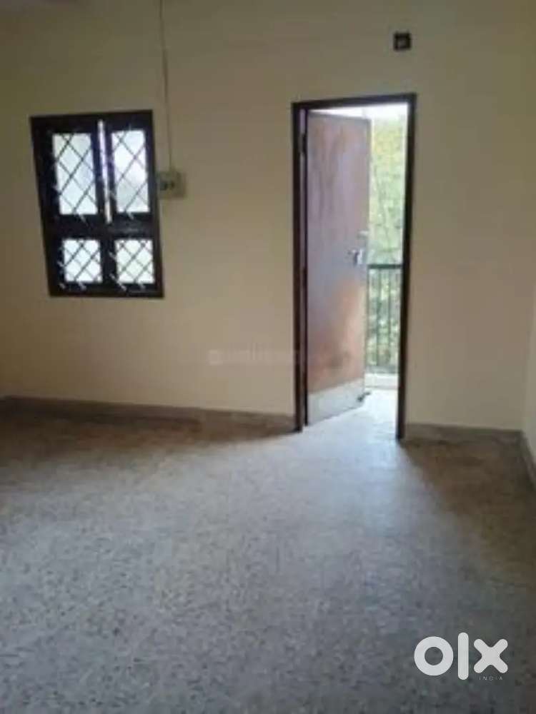 2BHK apartment for lease with car parking
