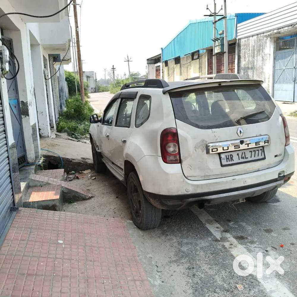 Renault Duster 2014 Diesel 150000 Km Driven   last 2014 mdl