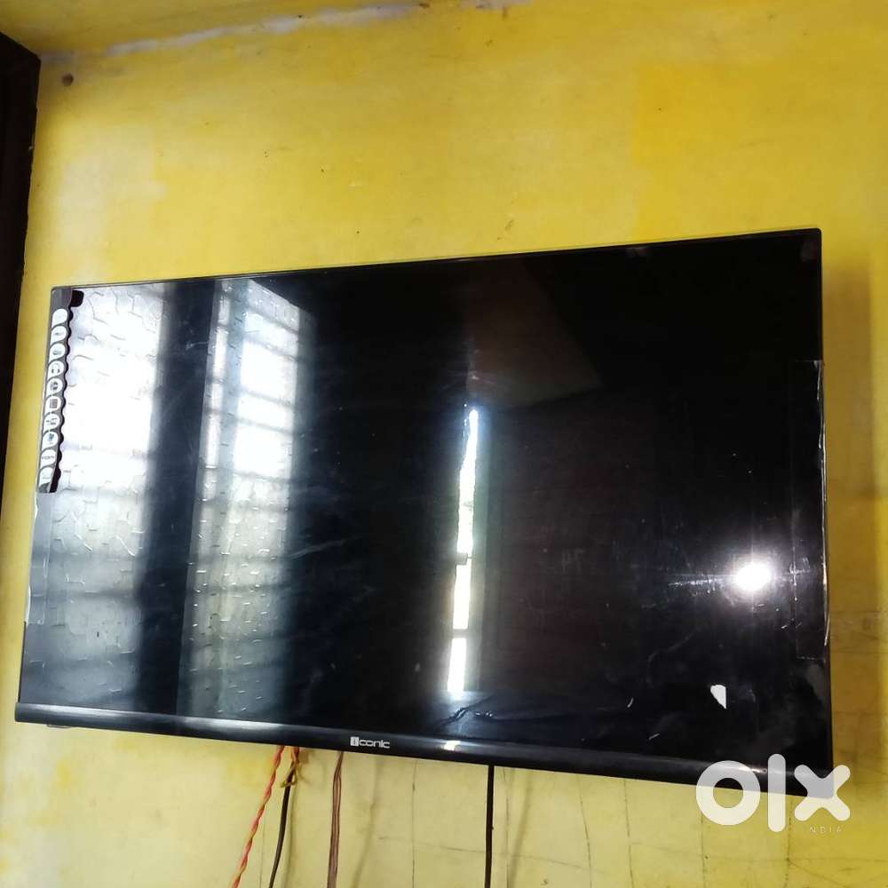 ICONIC SMART LED TV 32 Inch